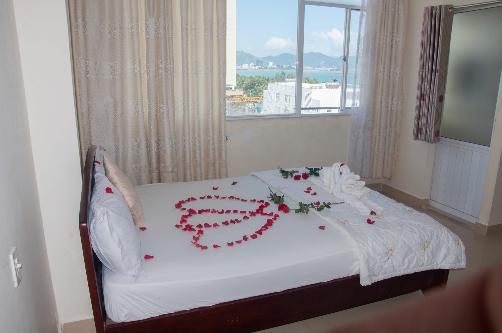 Queen 7 Hotel ญาจาง ภายนอก รูปภาพ